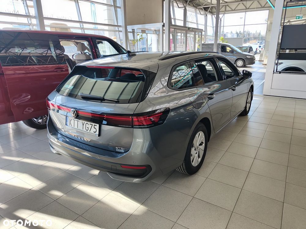 Volkswagen Passat - 3