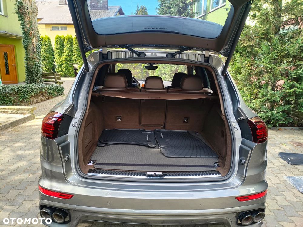 Porsche Cayenne S Diesel - 14