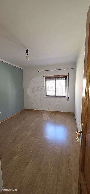 Apartamento T2 para arrendamento - Grande imagem: 4/14