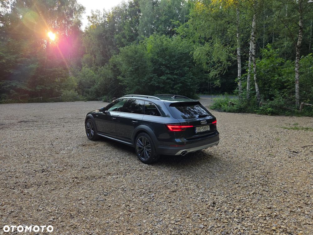 Audi A4 Allroad - 11