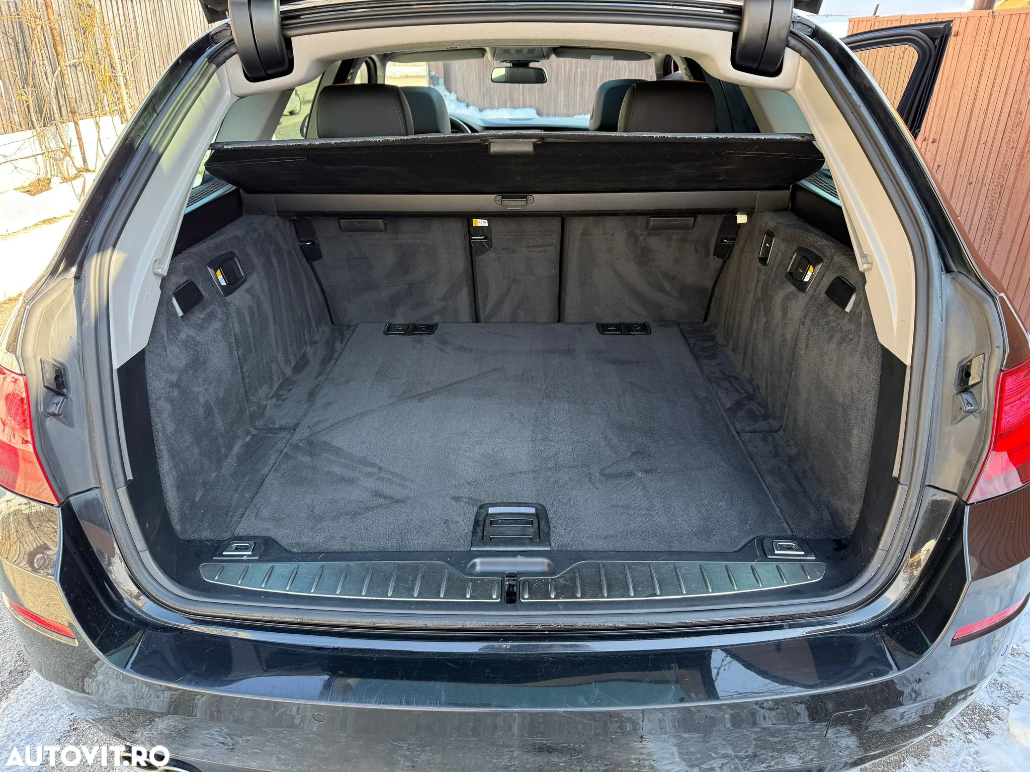 BMW Seria 5 520d xDrive Touring Aut. Luxury Line - 9