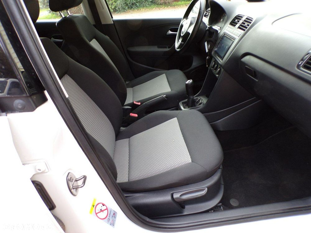 Volkswagen Polo - 28