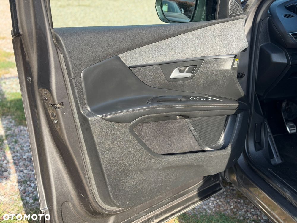 Peugeot 5008 1.6 BlueHDi Allure 7os - 20
