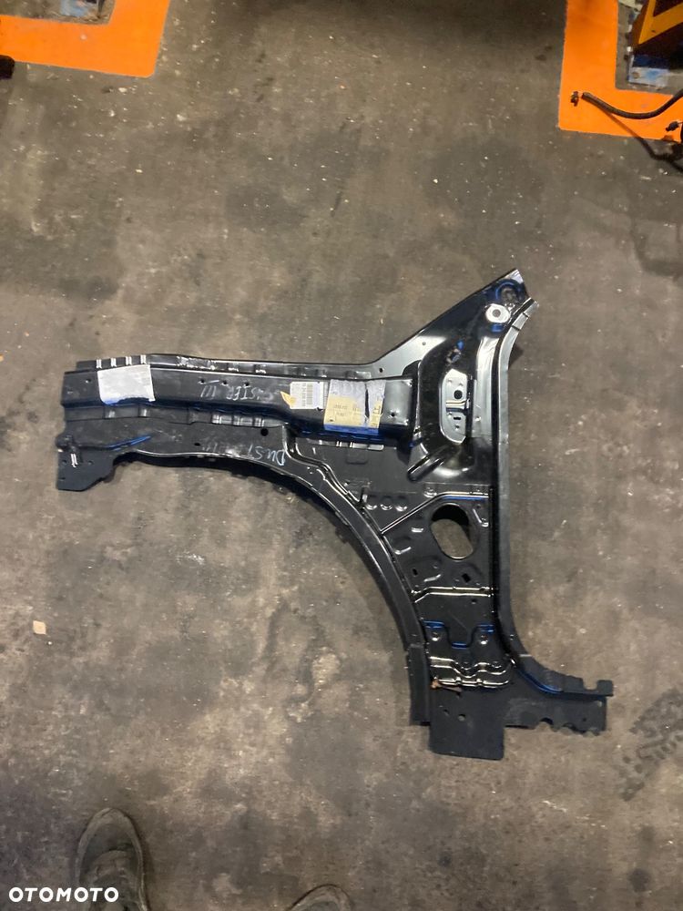 DACIA DUSTER 3 III FARTUCH LEWY ĆWIARTKA  PRZEDNIA LEWA LEWY PRZÓD SŁUPEK PRZEDNI LEWY A Wwa - 1