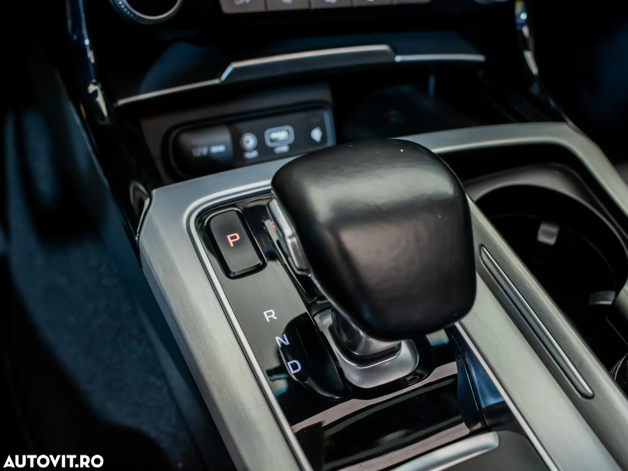 Kia Stinger 3.3 T-GDI AWD GT - 28