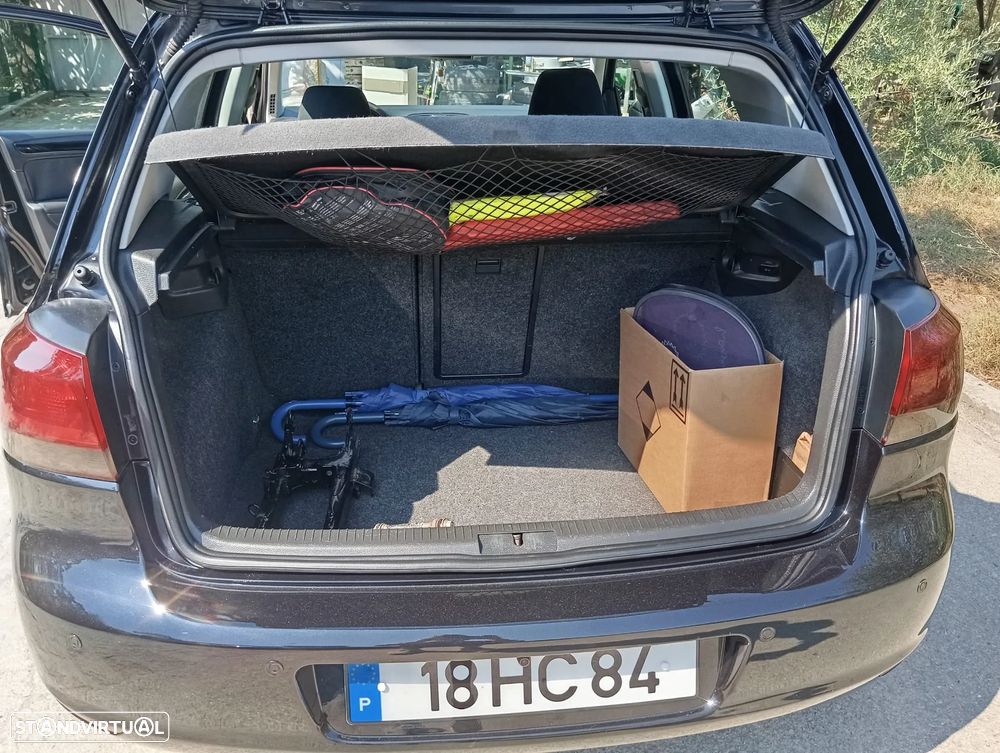 VW Golf 2.0 TDi Confortline - 9