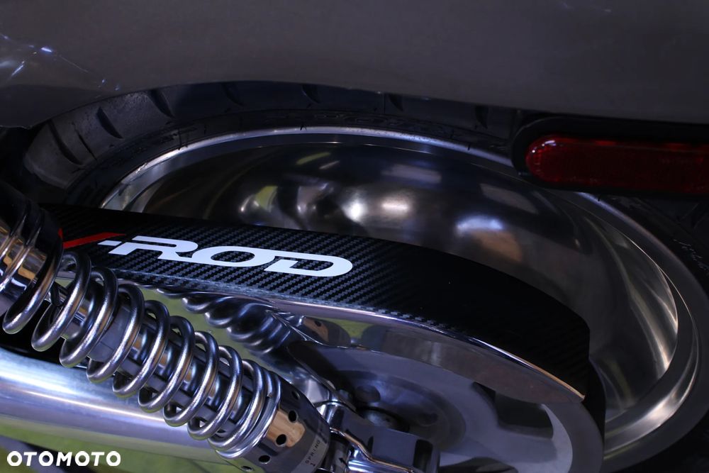 Harley-Davidson V-Rod Street Rod - 20