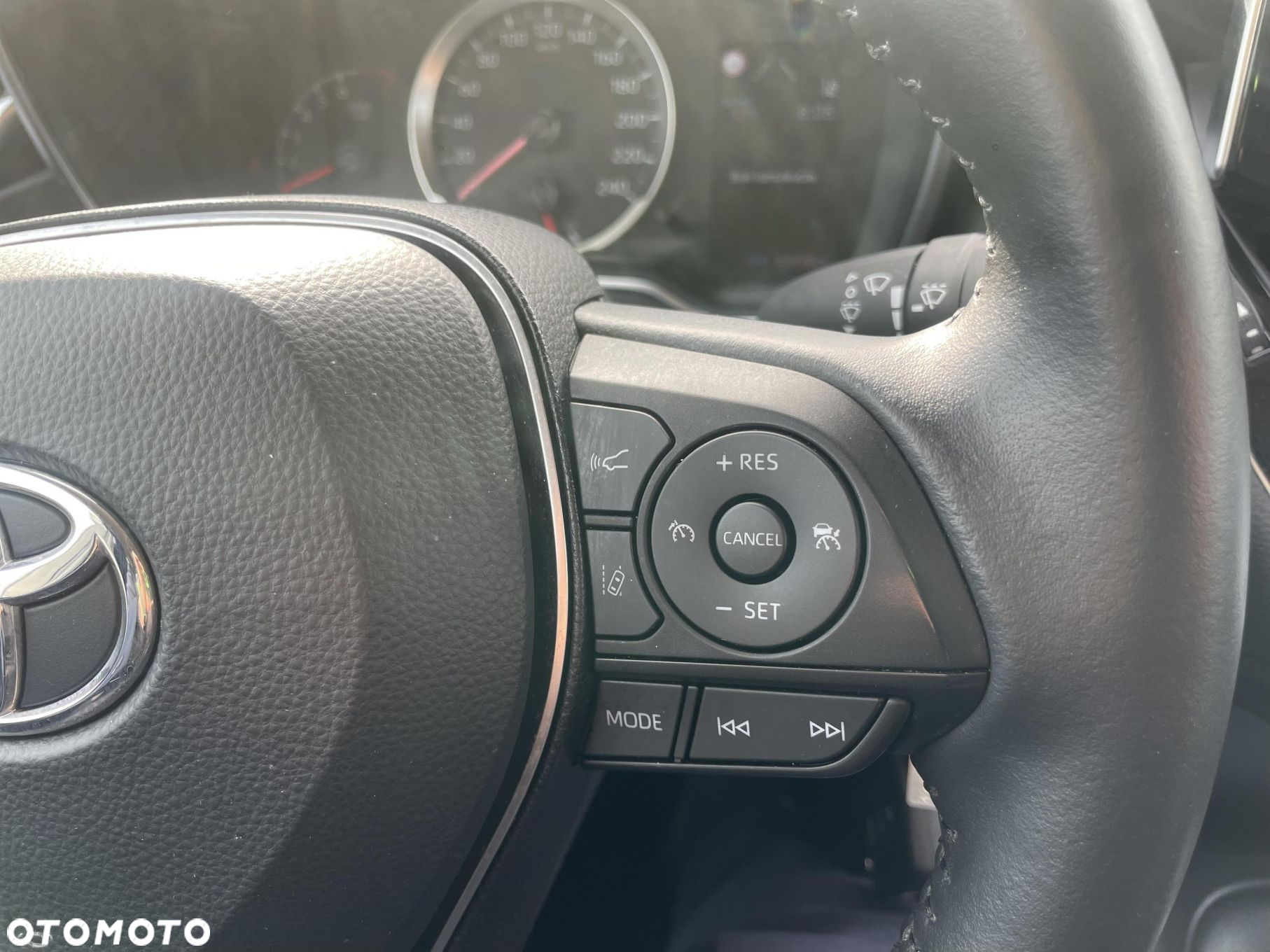 Toyota Corolla - 24