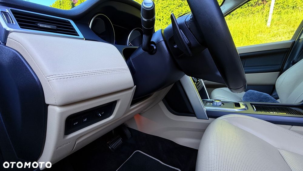 Land Rover Discovery Sport TD4 HSE - 14