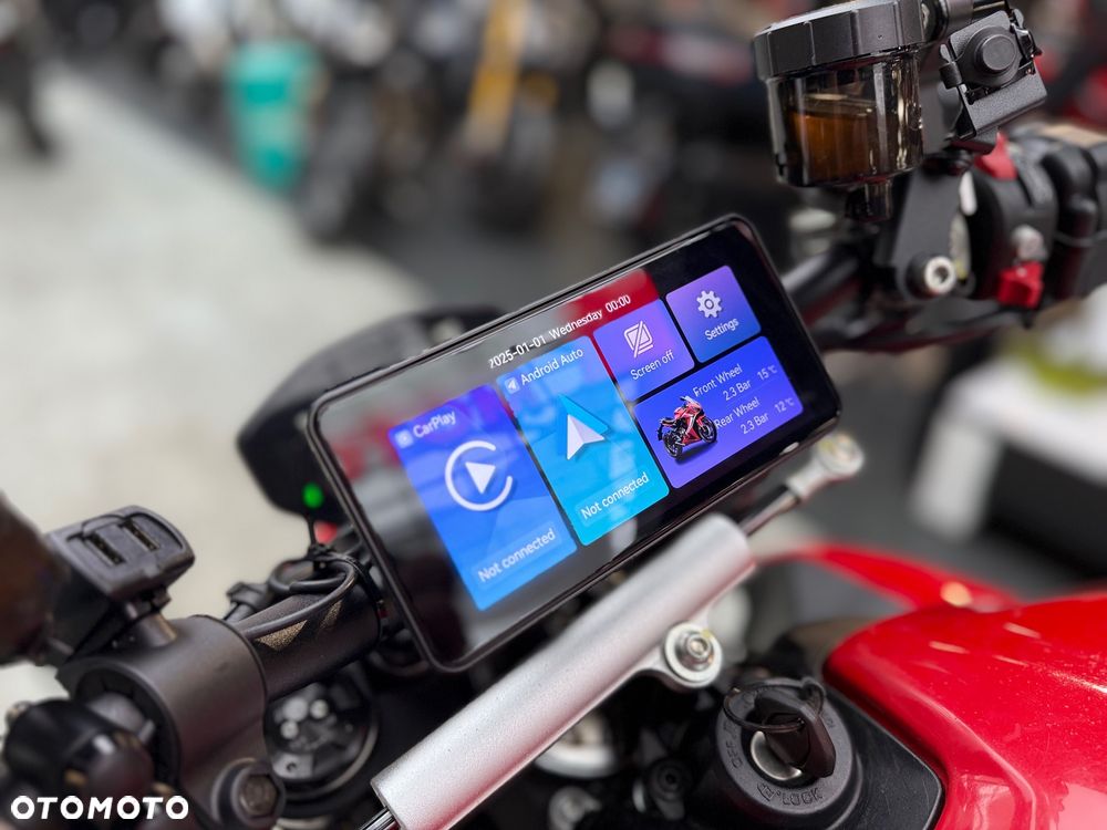 Ducati Streetfighter V2 - 15