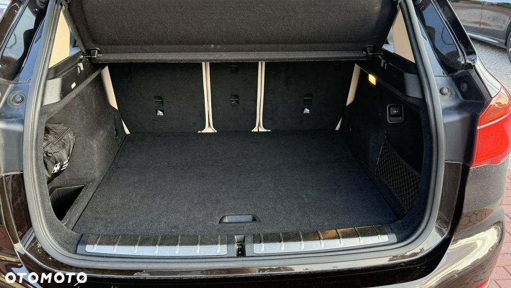 BMW X1 xDrive18d Business Edition sport - 12