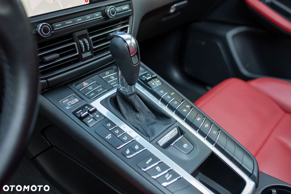 Porsche Macan S - 21