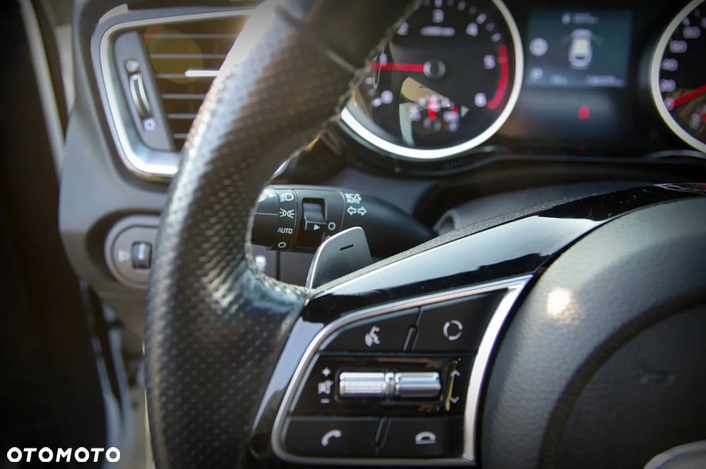 Kia ProCeed 1.6 CRDi DCT7 SCR GT LINE - 31