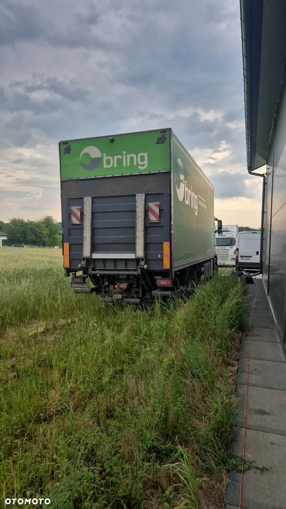 Volvo Fh500 6x2 izoterma winda zwolnica - 2
