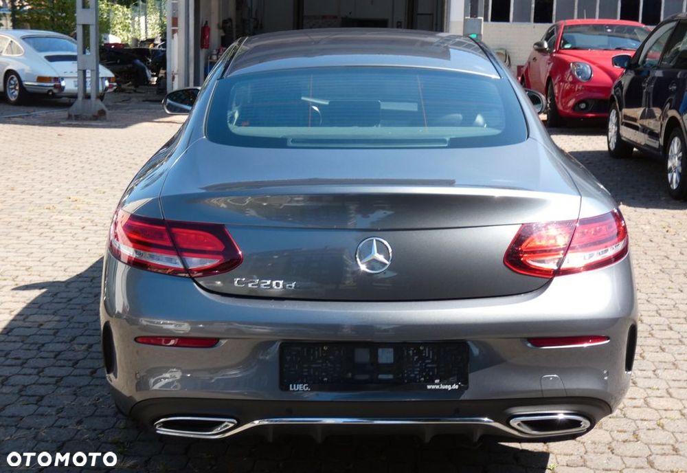 Mercedes-Benz Klasa C 220 d 9G-TRONIC AMG Line - 10