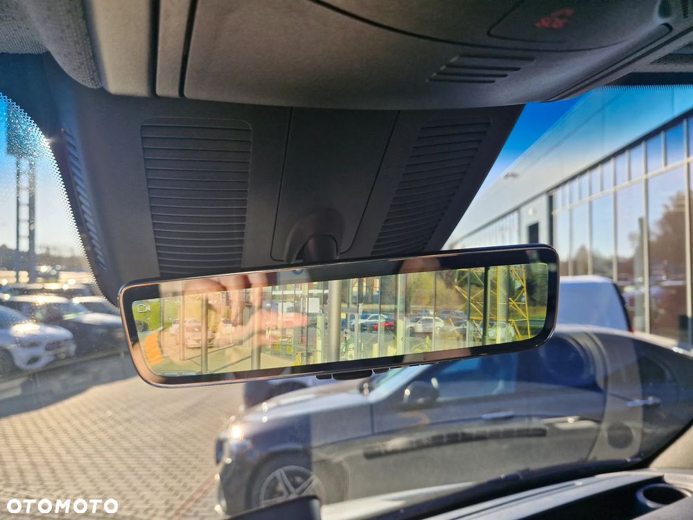 Mercedes-Benz Sprinter - 20