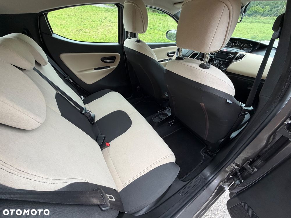 Lancia Ypsilon 1.2 8V Elefantino S&S - 29