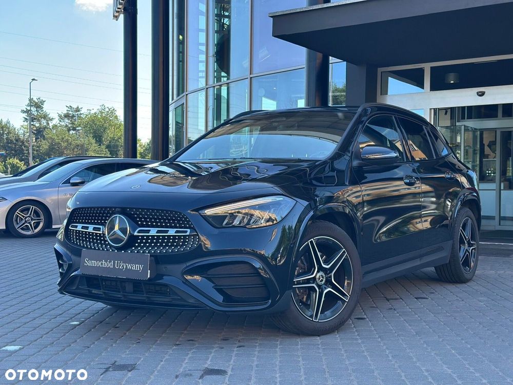 Mercedes-Benz GLA 200 AMG Line - 2