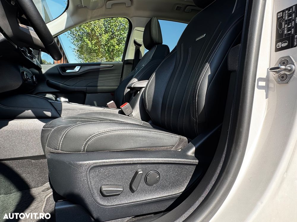 Ford Kuga 2.5 Duratec FHEV FWD Vignale - 30
