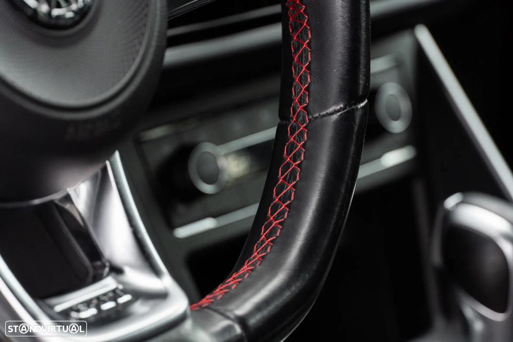 VW Polo 2.0 TSI DSG GTI - 39
