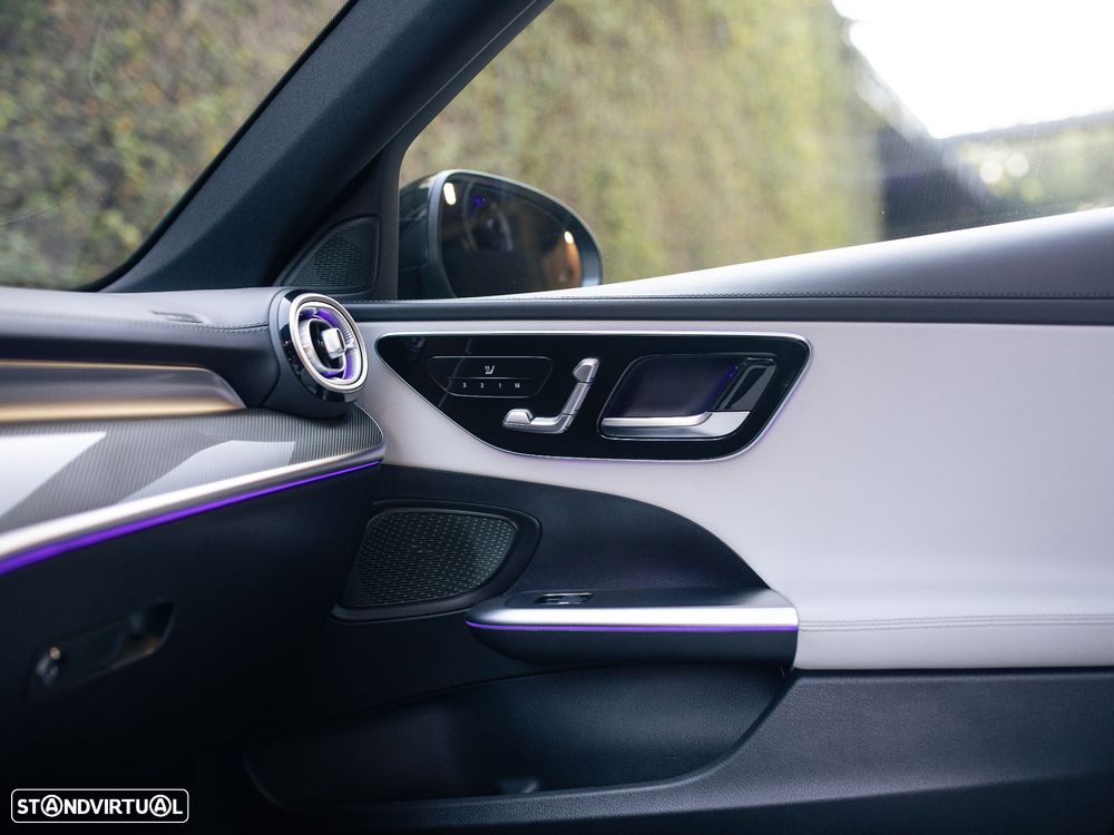 Mercedes-Benz C 300 d AMG Line - 37