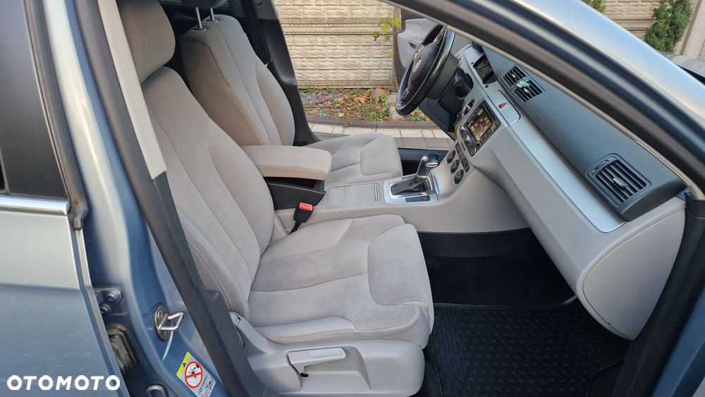 Volkswagen Passat 1.4 TSI Comfortline DSG - 24
