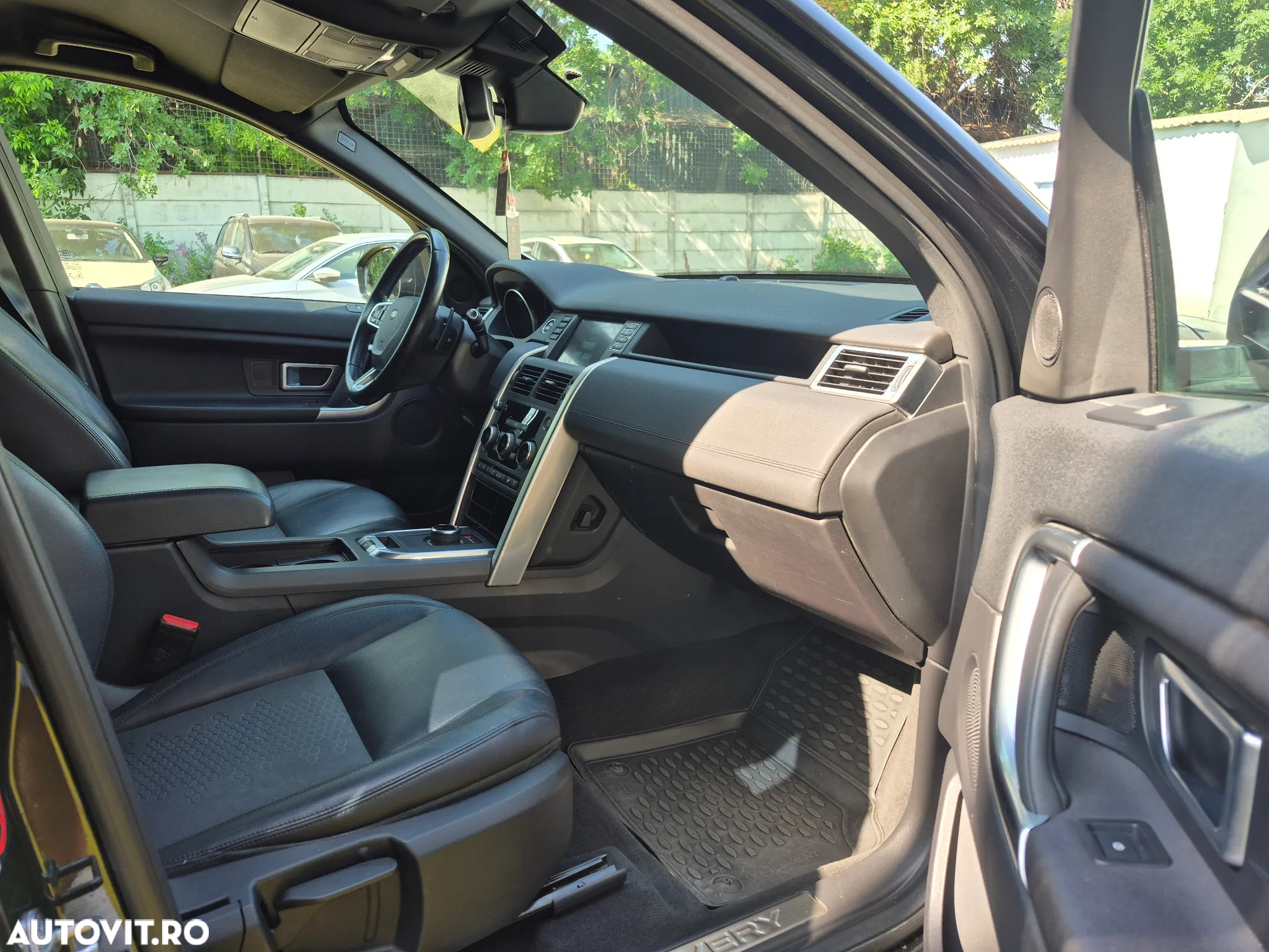 Land Rover Discovery Sport 2.0 D150 R-Dynamic MHEV - 12