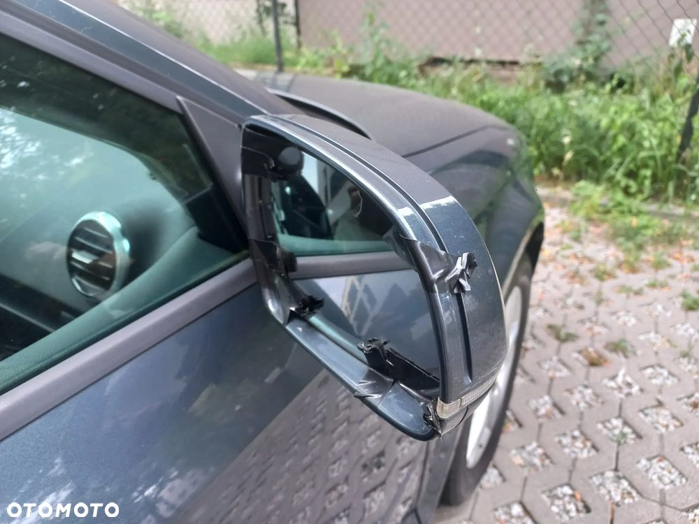 Audi A3 3-drzwiowe 1.6 Ambition - 13