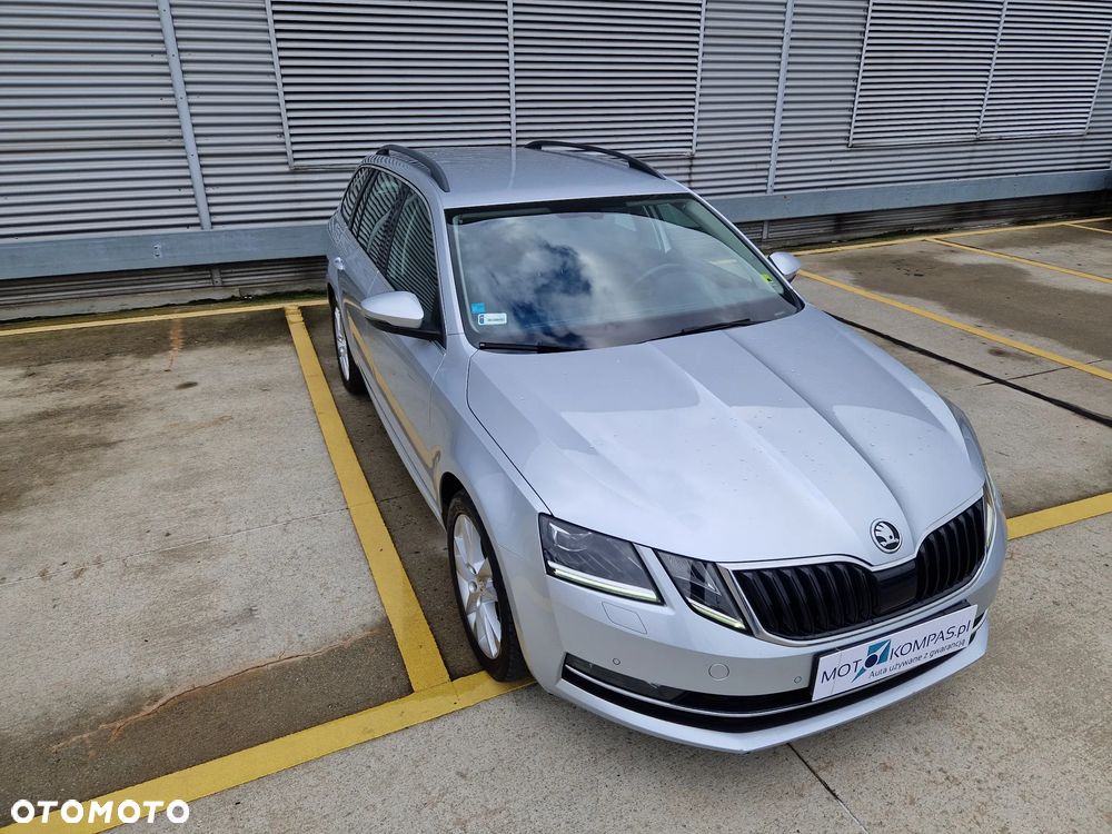 Skoda Octavia 2.0 TDI SCR Style DSG - 8