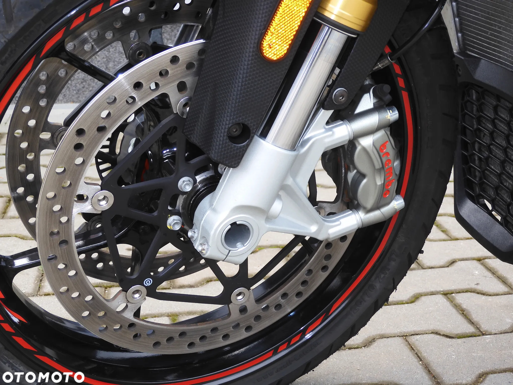 Aprilia Tuono - 18