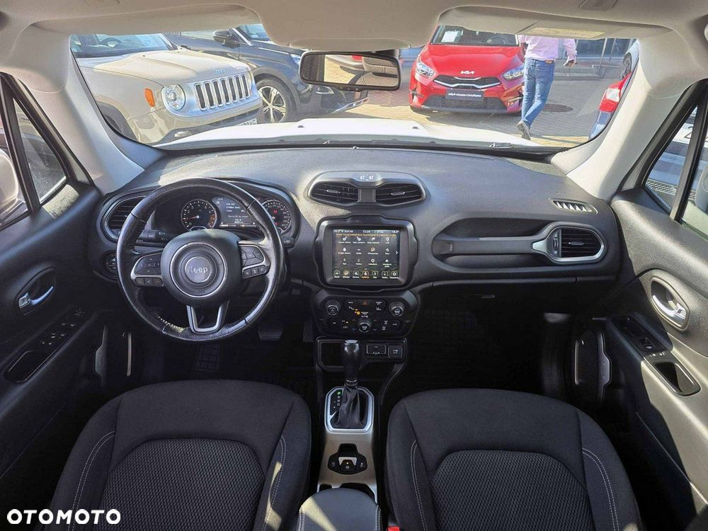 Jeep Renegade - 19