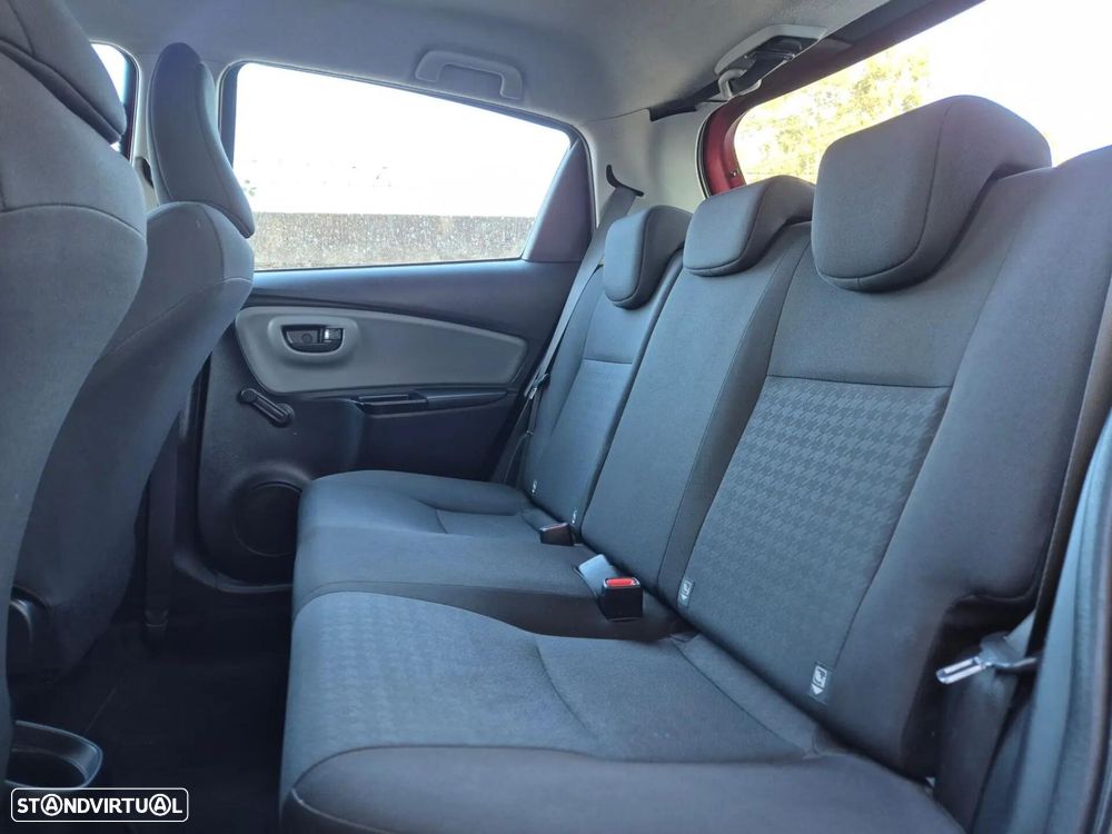 Toyota Yaris 1.5 VVT-i Active - 12