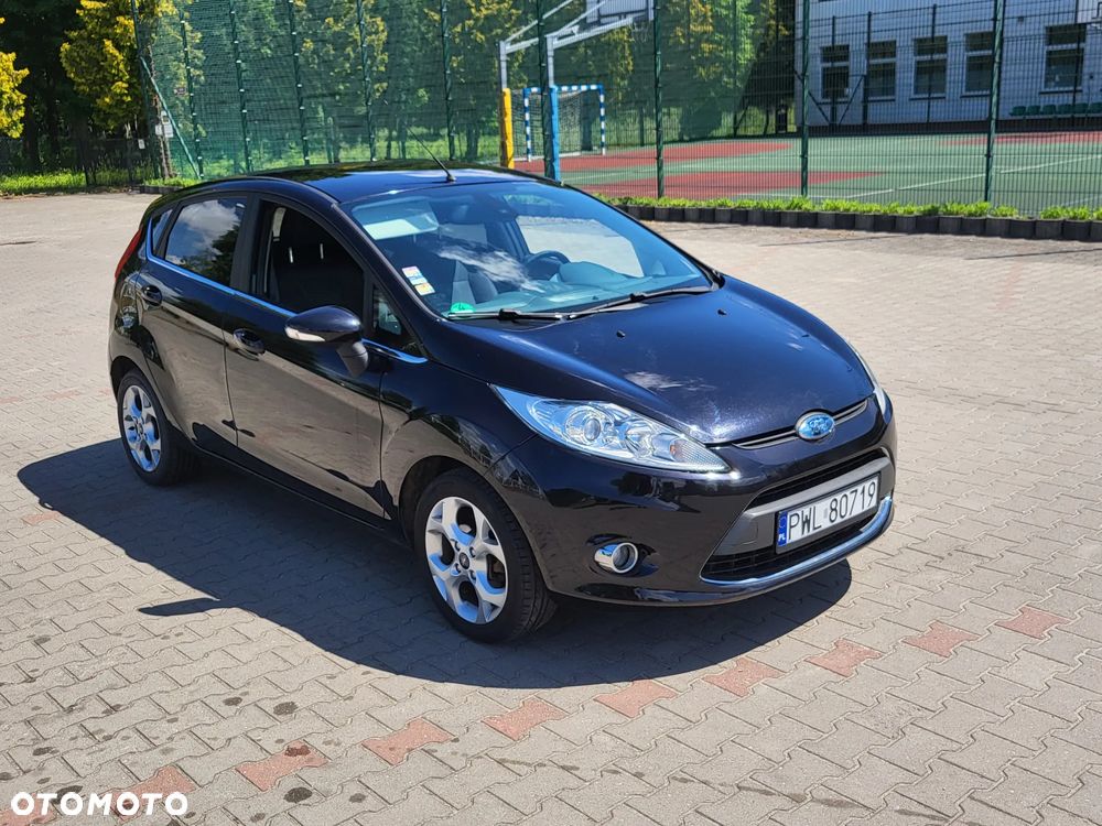 Ford Fiesta - 2