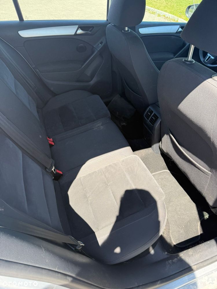 Volkswagen Golf 1.6 TDI DPF BlueMotion Technology Style - 11