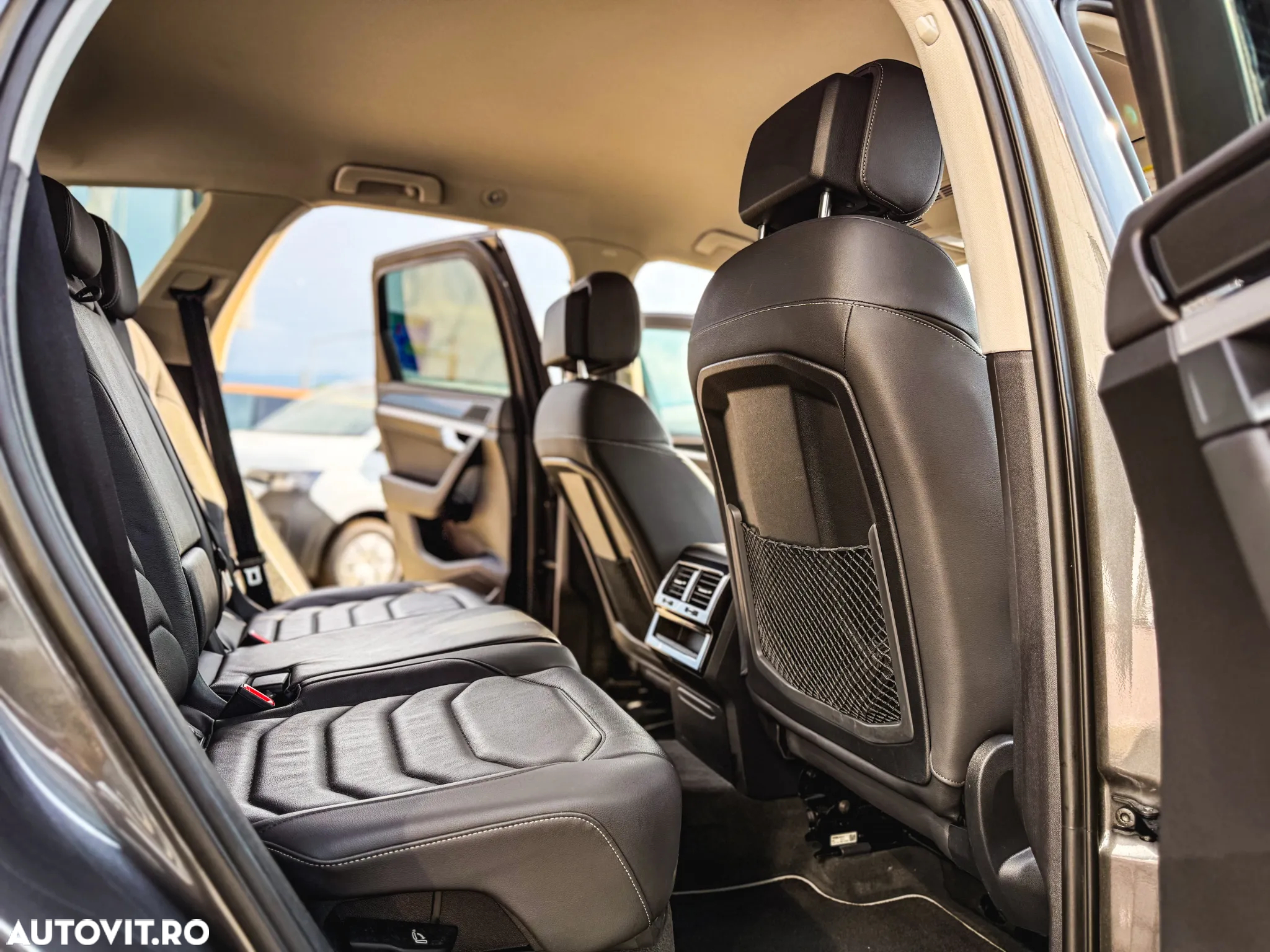 Volkswagen Touareg V6 TDI Style - 30