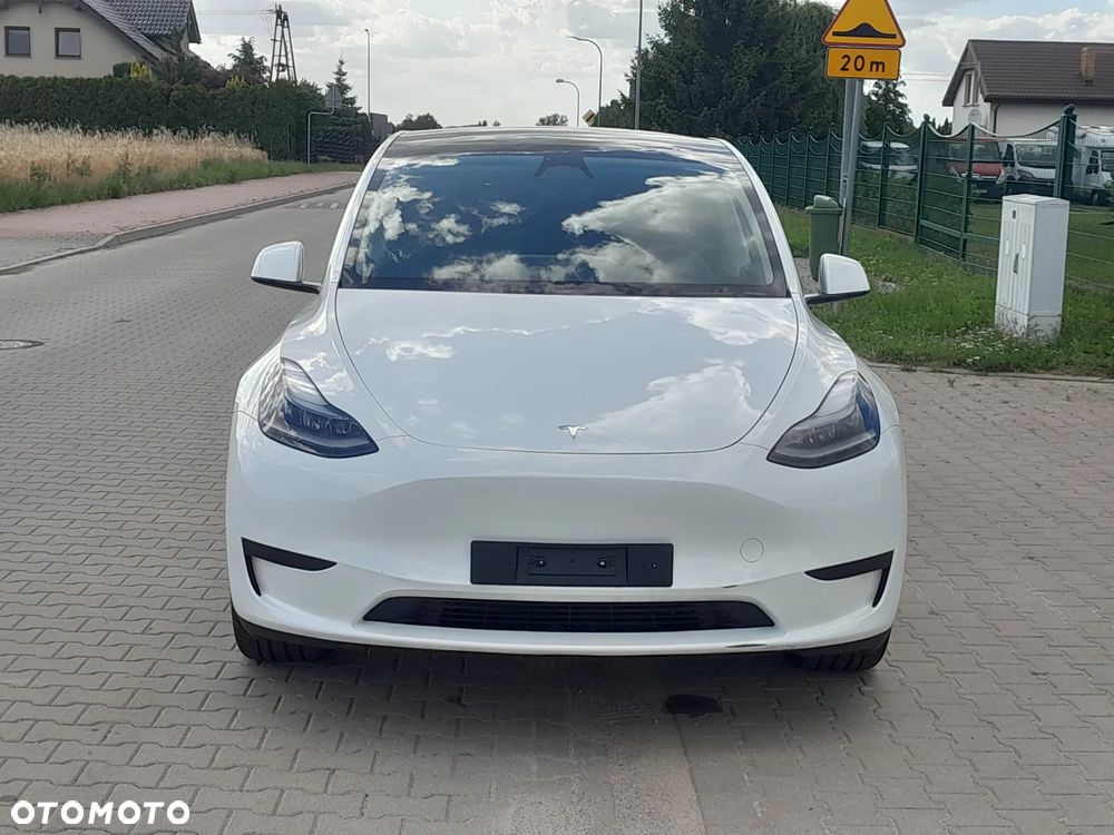 Tesla Model Y Standard - 3