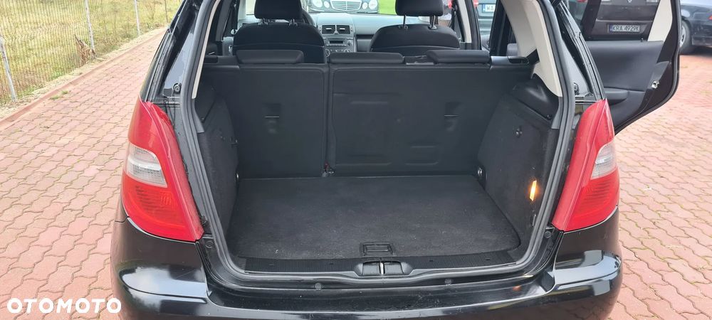 Mercedes-Benz Klasa A 160 Final Edition Classic EU5 - 11