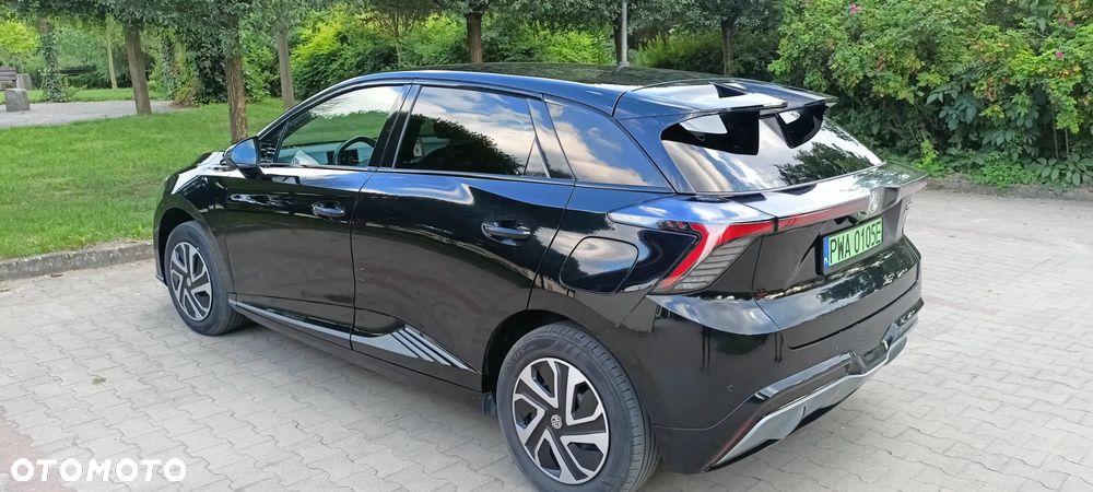 MG 4 Luxury 64 kWh - 22