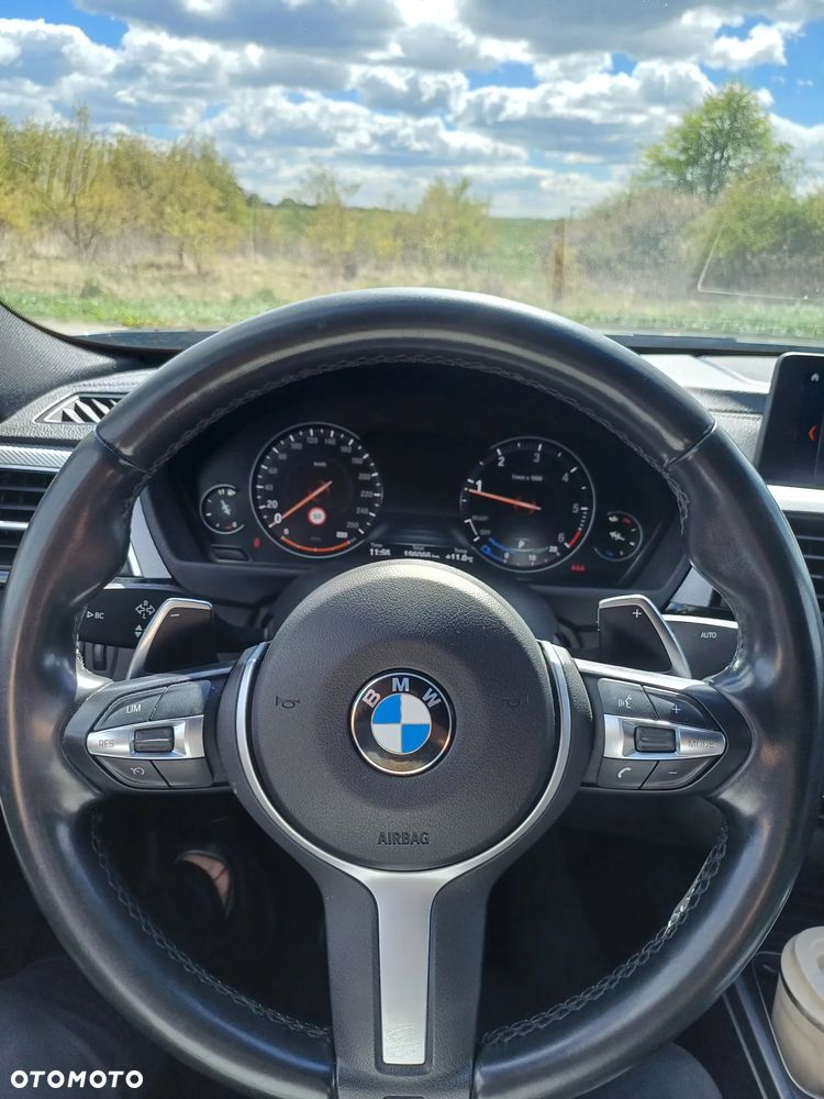 BMW Seria 3 320d M Sport - 31