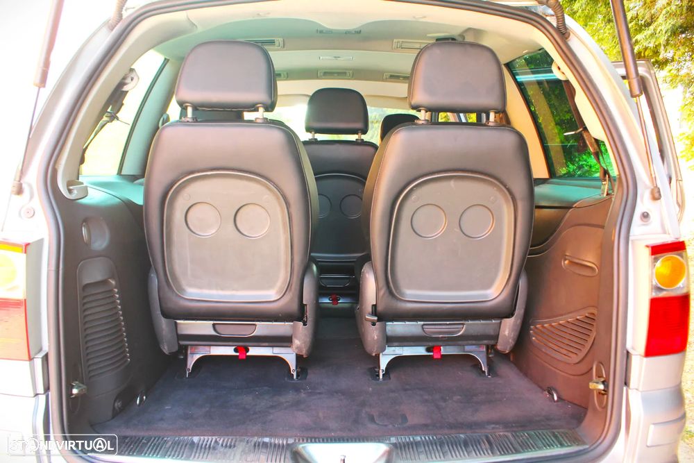 Ford Galaxy TDI Ghia - 34