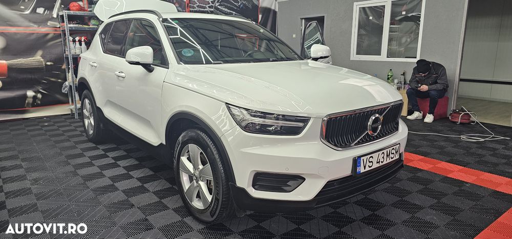 Volvo XC 40 D3 Momentum - 3