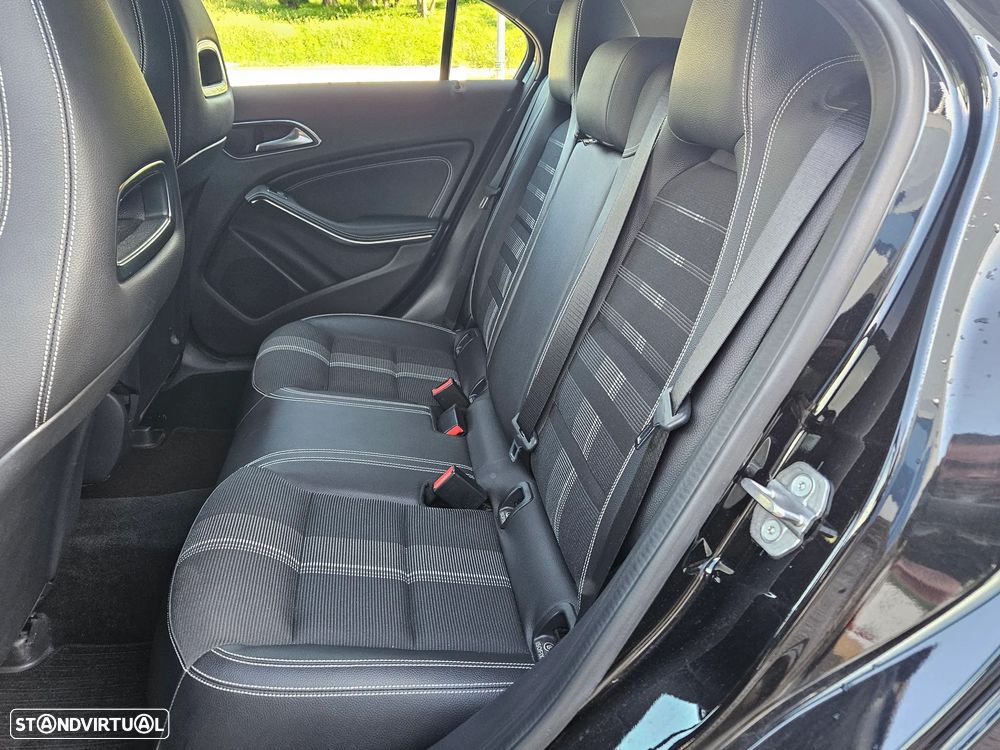 Mercedes-Benz A 180 d Urban - 15