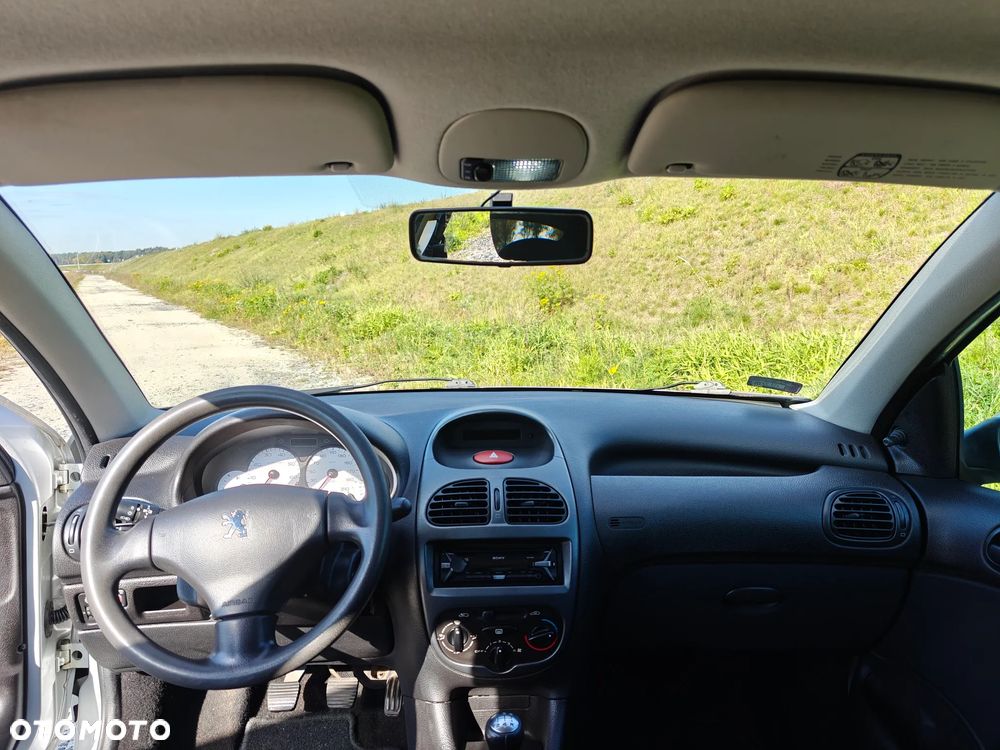 Peugeot 206 - 14