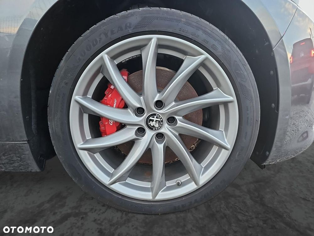 Alfa Romeo Giulia 2.0 Turbo Sprint Q4 - 4