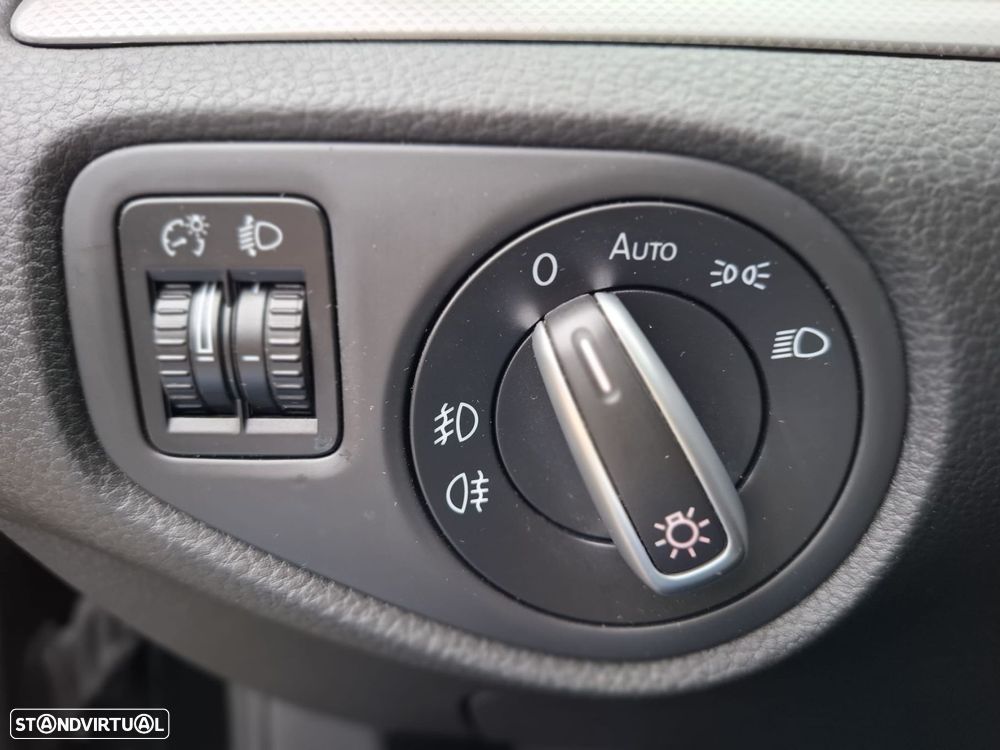 VW Sharan 2.0 TDI Confortline - 16