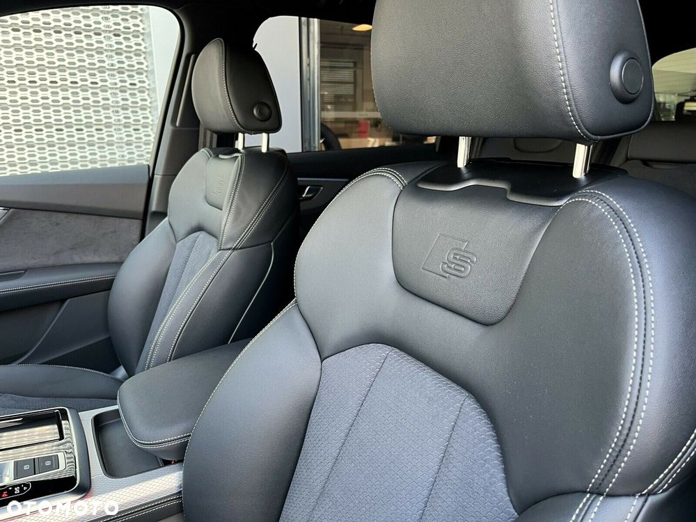 Audi Q7 - 24