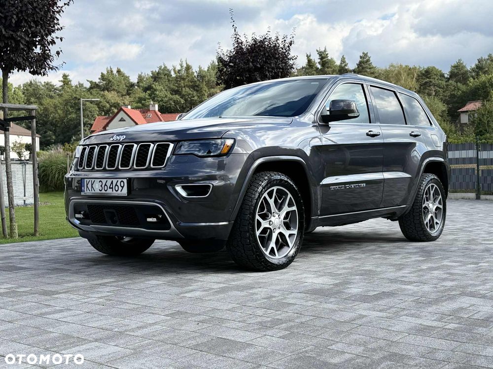 Jeep Grand Cherokee - 1