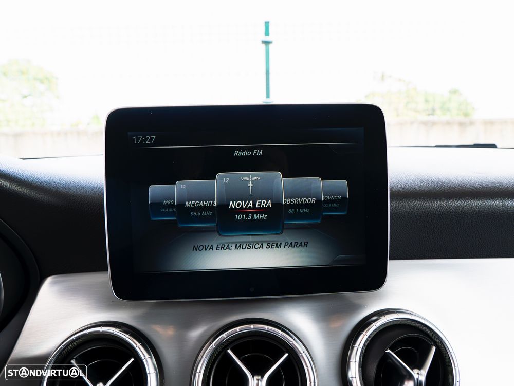 Mercedes-Benz CLA 180 d Shooting Brake AMG Line Aut. - 24