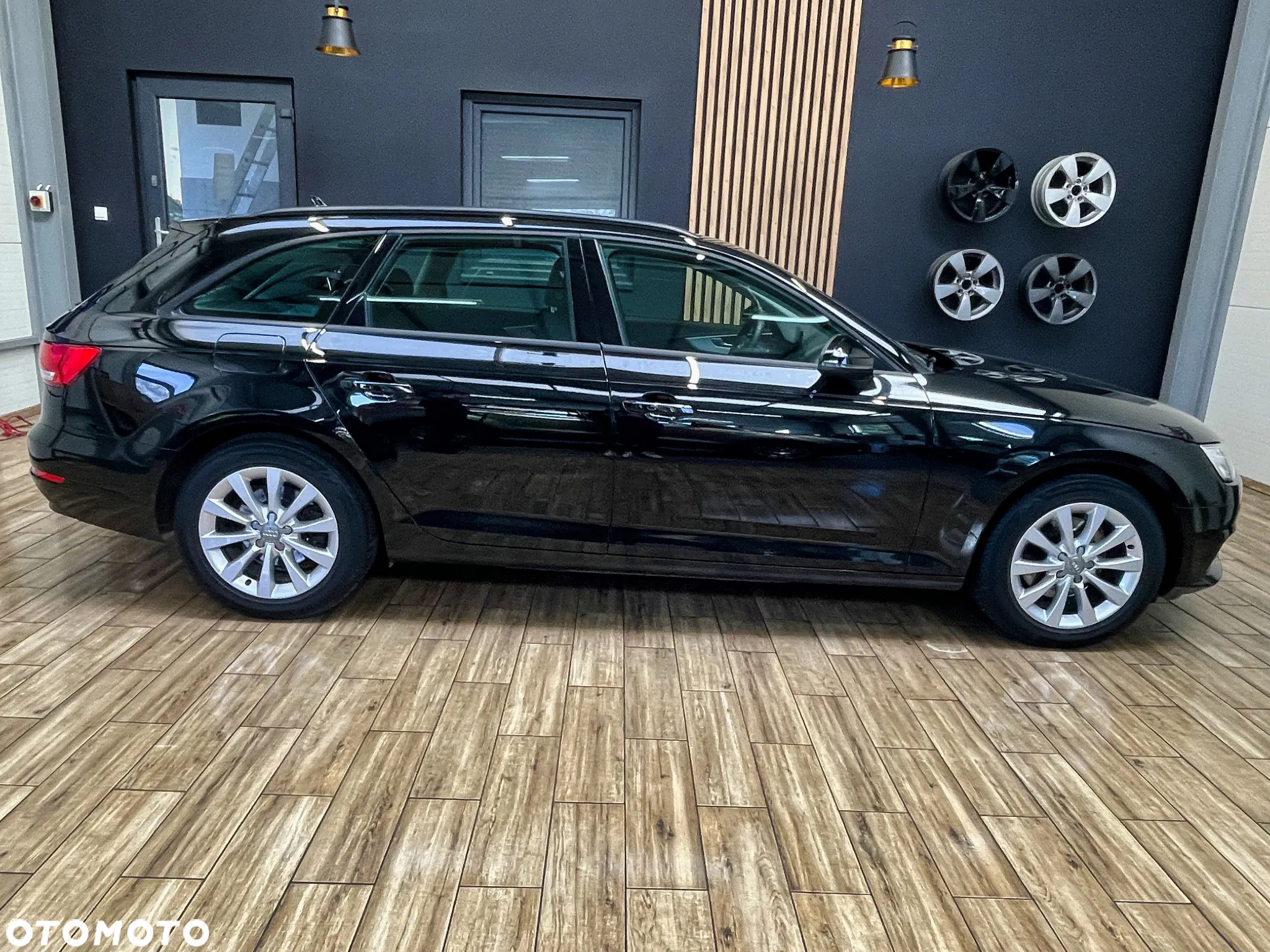 Audi A4 2.0 TDI S tronic - 5