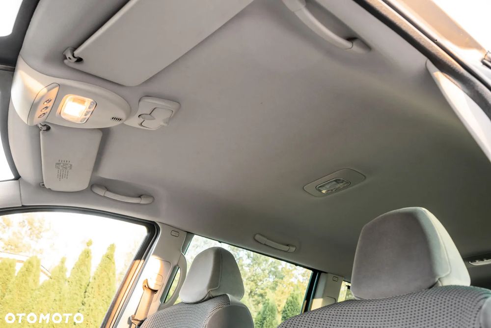 Peugeot 807 2.0 HDi Premium - 12